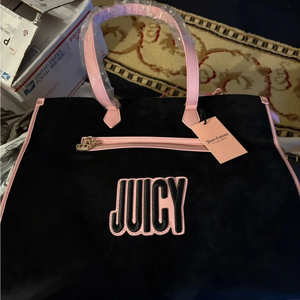 Juicy Couture Black‎ Tote with Pink Highlights
